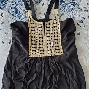 Prairie New York women's top. Size Large. NWT